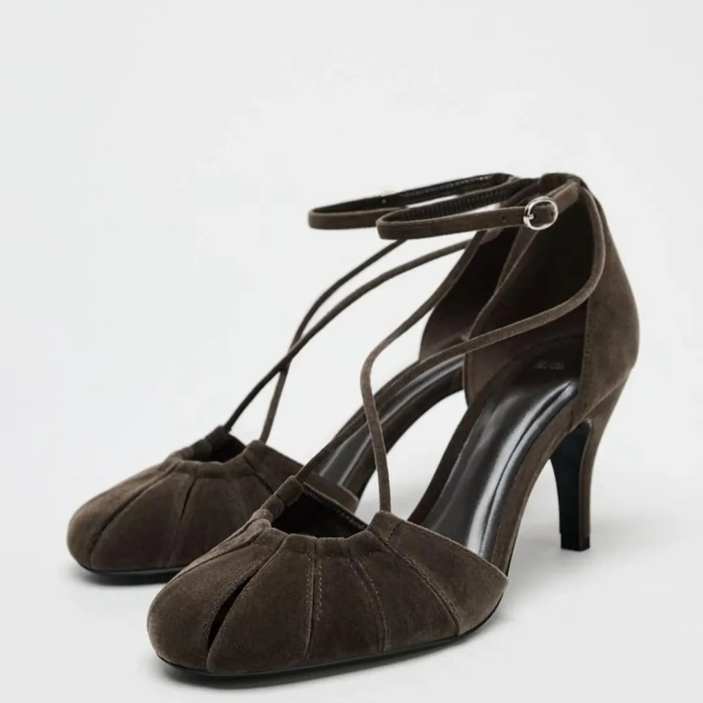 Never worn Zara rare velvet ankle strap heels taupe 38 / 7.5
